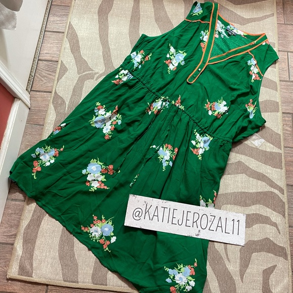 Modcloth Dresses & Skirts - ModCloth size 4x dress 💃